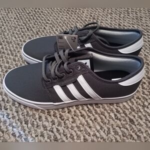 Men's Adidas Seeley sneakers